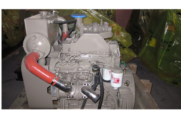 Motor diesel refrigerado por agua de Cummins, 4B3.9- G1 (24kw) para el sistema de generador